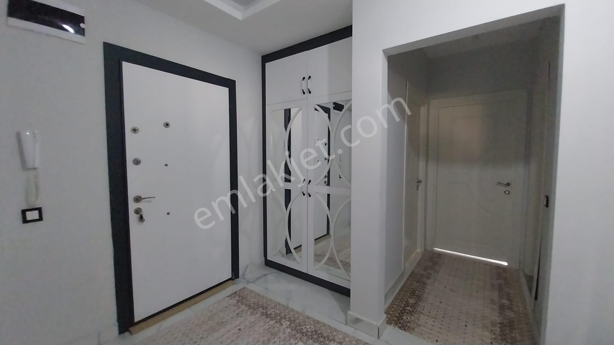 Denize Çok Yakın Aquaparklı Lüx Güvenlikli Site İçinde Gdk 2+1 - Görsel 18