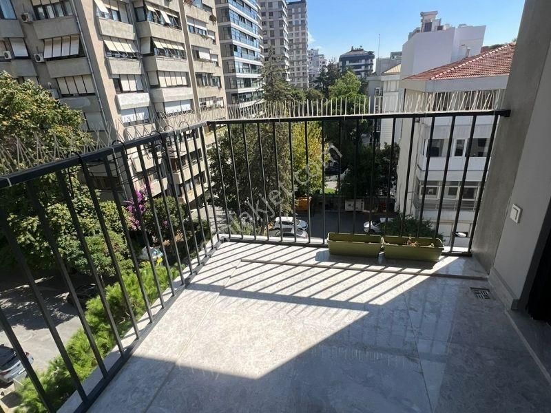 Mutluol Proje'den Suadiye Bağdat Caddesine Cepheli 145 Net Daire - Görsel 2