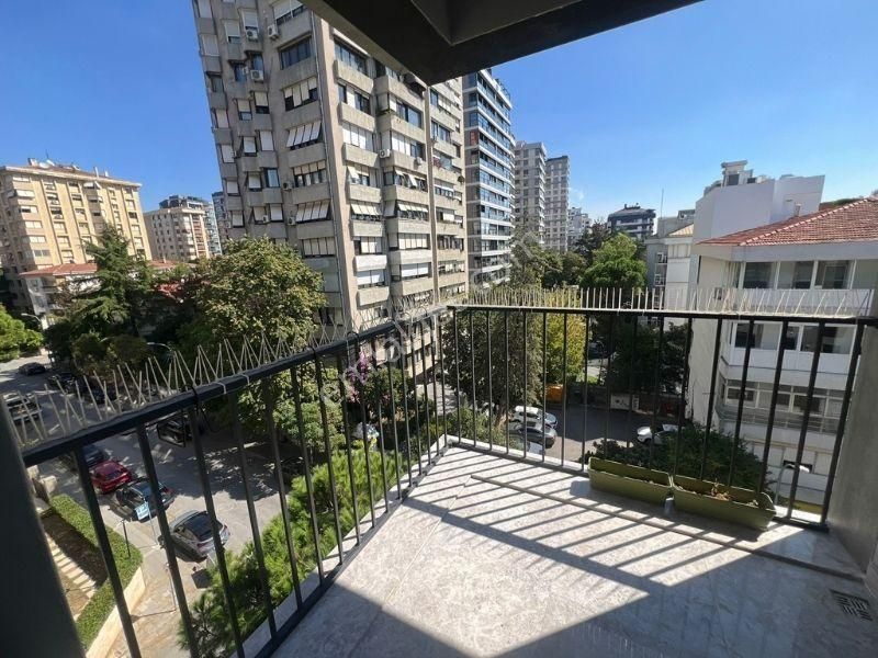 Mutluol Proje'den Suadiye Bağdat Caddesine Cepheli 145 Net Daire - Görsel 3