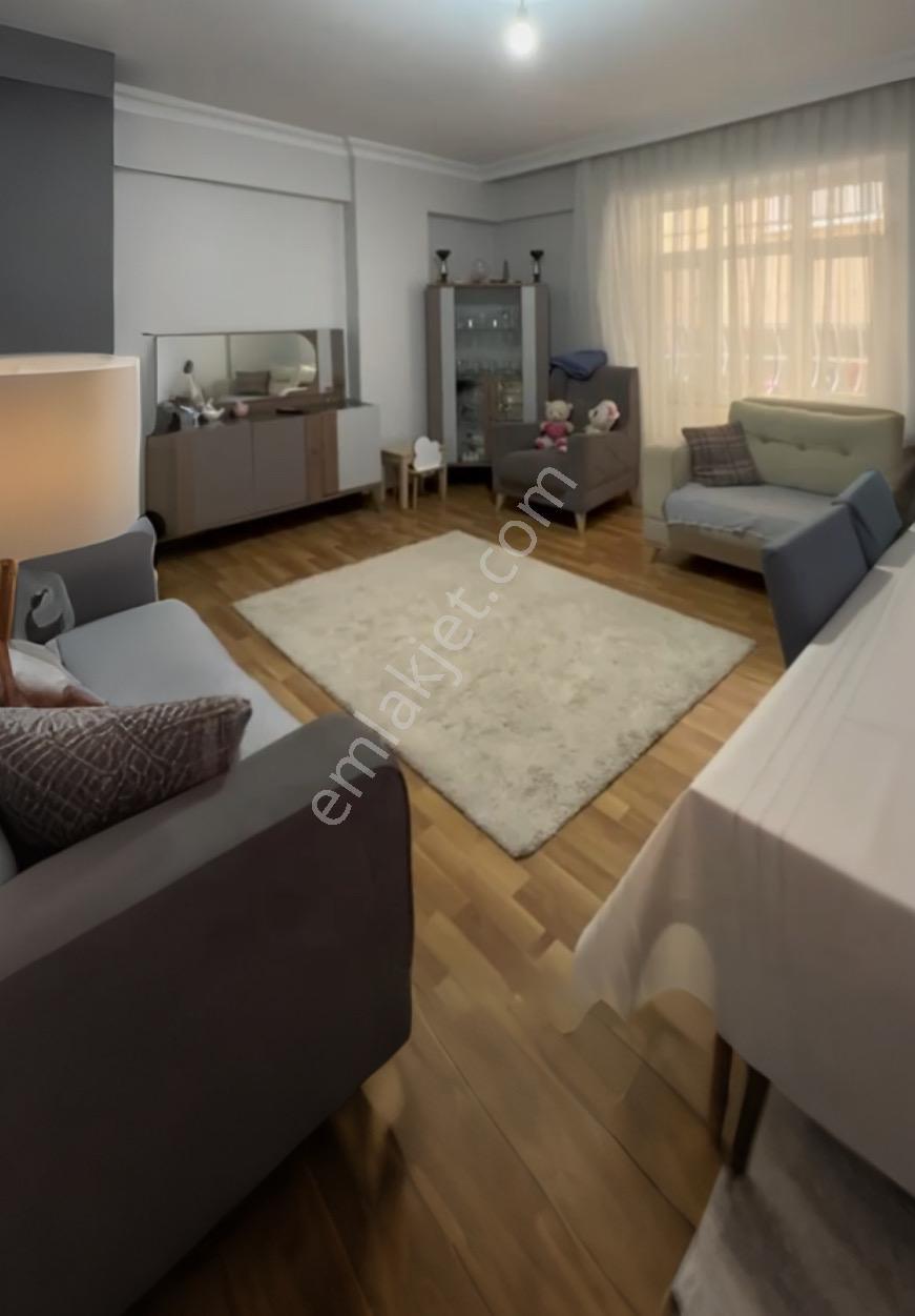Müthiş Konum Kusursuz,kullanışlı, Yüksek Giriş****
