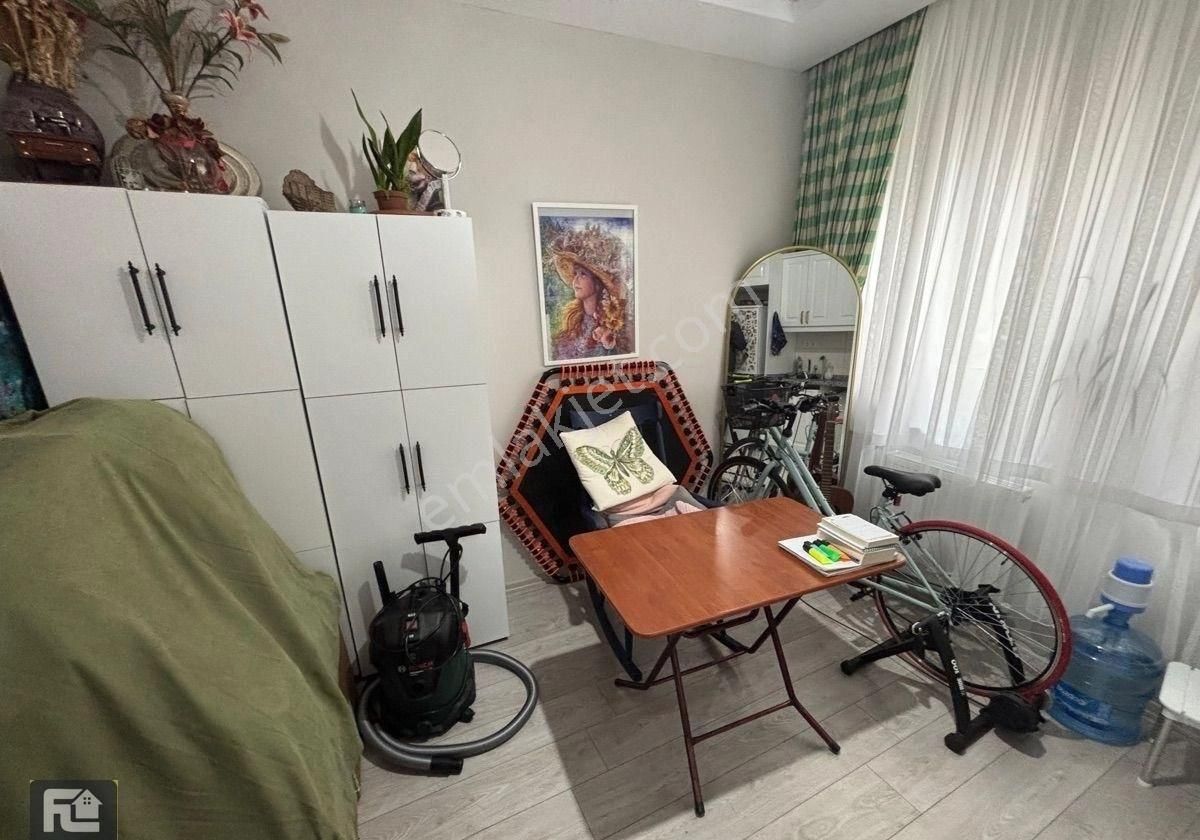 F-l Emlaktan Ünalan Metro Metrobüs Emaar Avm Libadiye Yakını 1+1 Yeni - Görsel 12