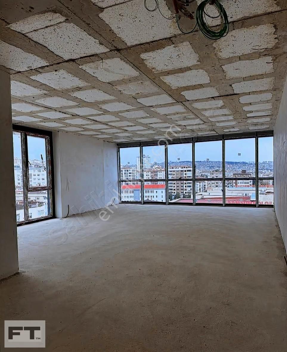 İlkadım Da Prestijli Satılık Ofis - Görsel 14
