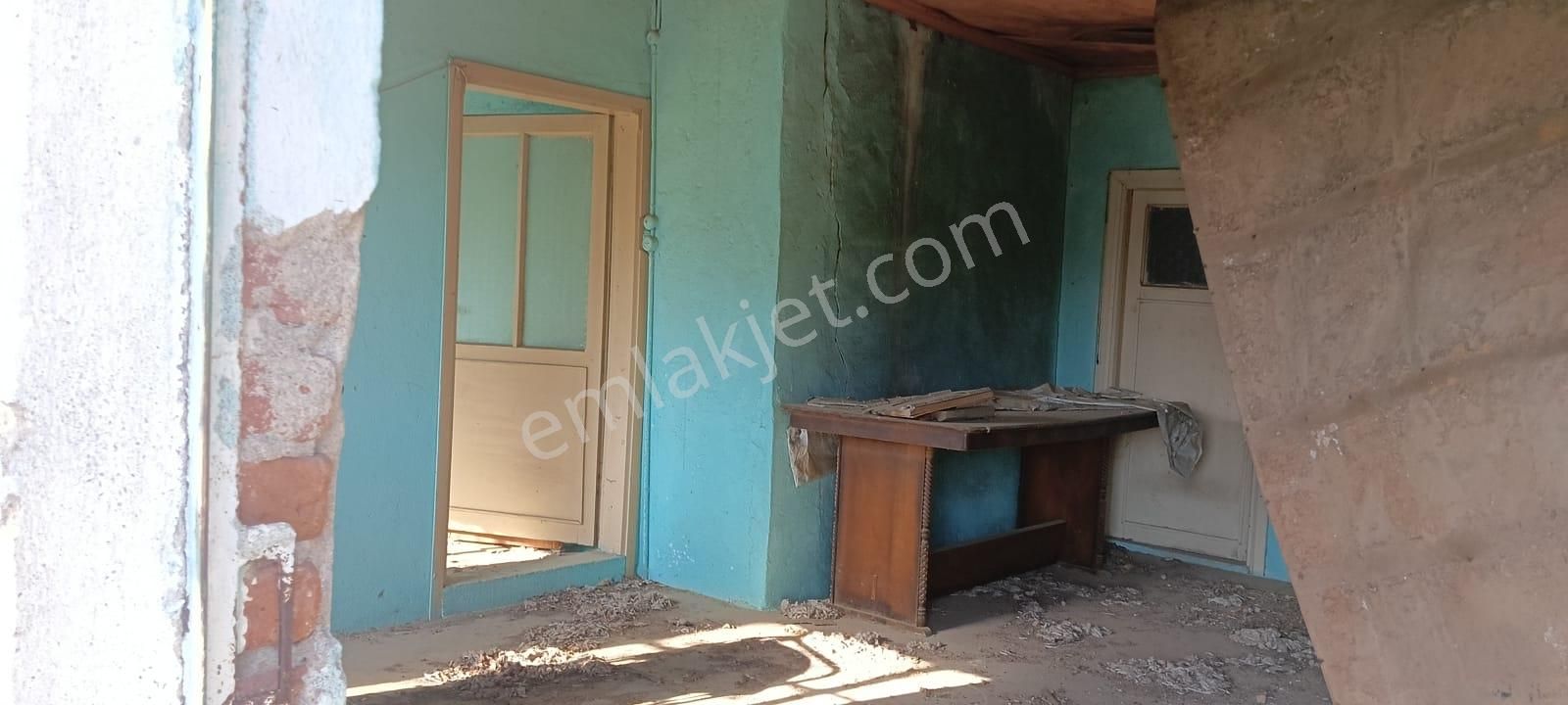 Termal Tatil Köyü Bayındır Ergenli'de Muhteşem Müstakil Ev - Görsel 21