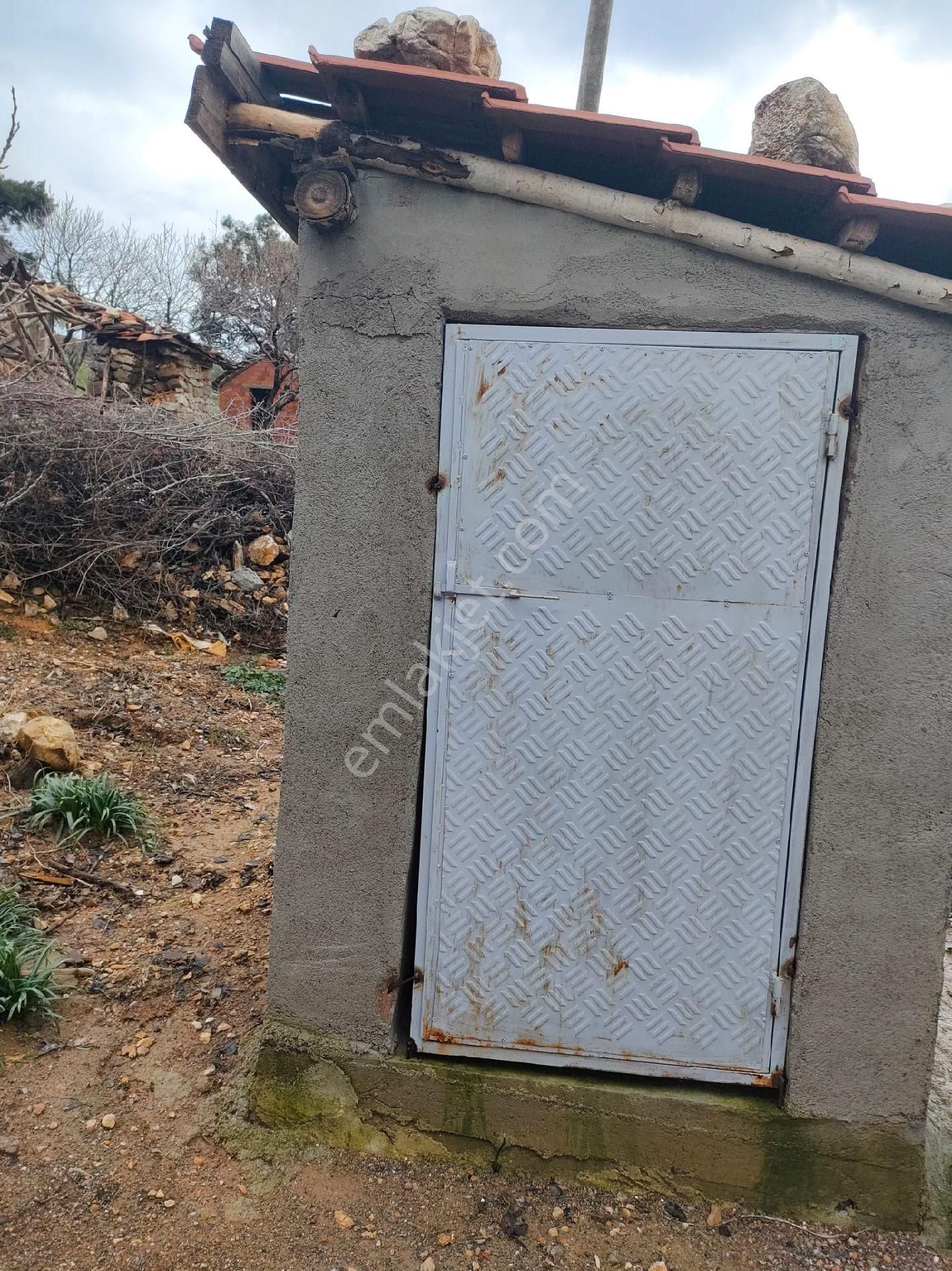 İzmir Bergama Çamoba Mah Satılık Köy Evi - Görsel 12