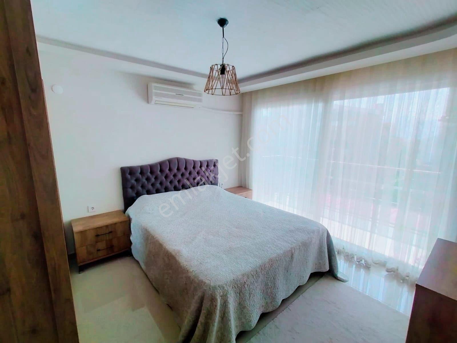 Kuşadası Soğucak'ta Havuzlu Sitede 5+2 Villa - Görsel 7