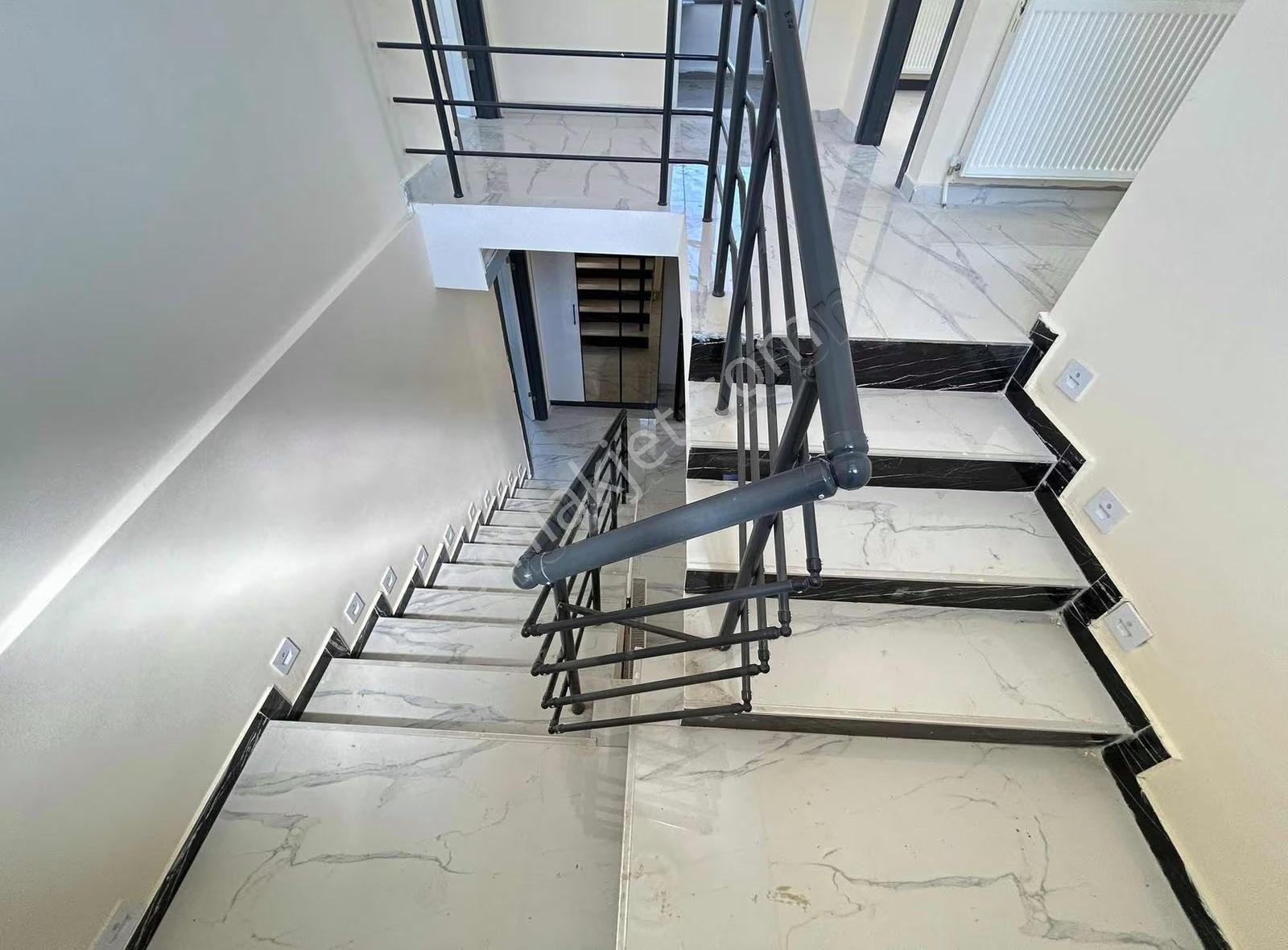 Akyurtta 2 Katlı Lüks Villa - Görsel 5