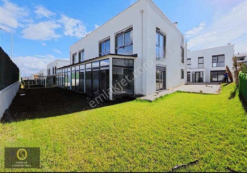 Sarılar Gm'den 4+1 Havuzlu Site İçerisi Bahçeli Satılık Villa - Görsel 21