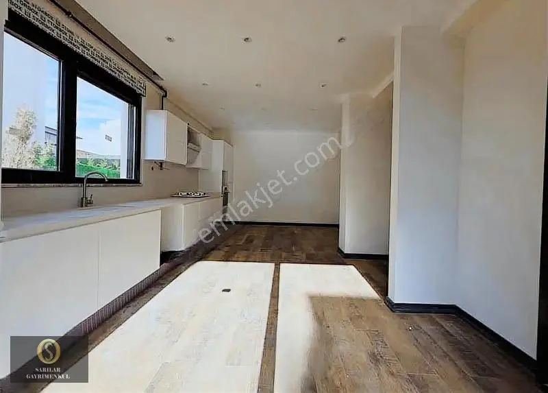 Sarılar Gm'den 4+1 Havuzlu Site İçerisi Bahçeli Satılık Villa - Görsel 3