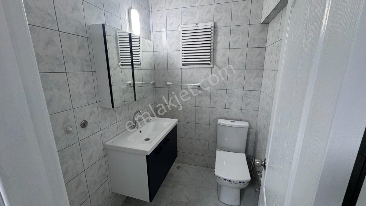 Bornova Merkezde Öztürk İş Merkezinde Kiralık 2+1 Ofis - Görsel 23