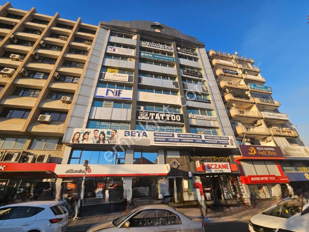 Bornova Merkezde Öztürk İş Merkezinde Kiralık 2+1 Ofis - Görsel 18