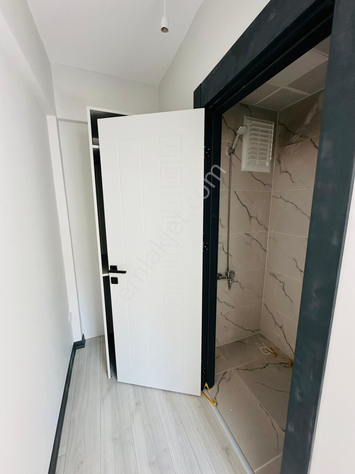 Başpınar'da Full Yapılı Teras Balkonlu 3+1 Geniş Sıfır Daire !! - Görsel 21