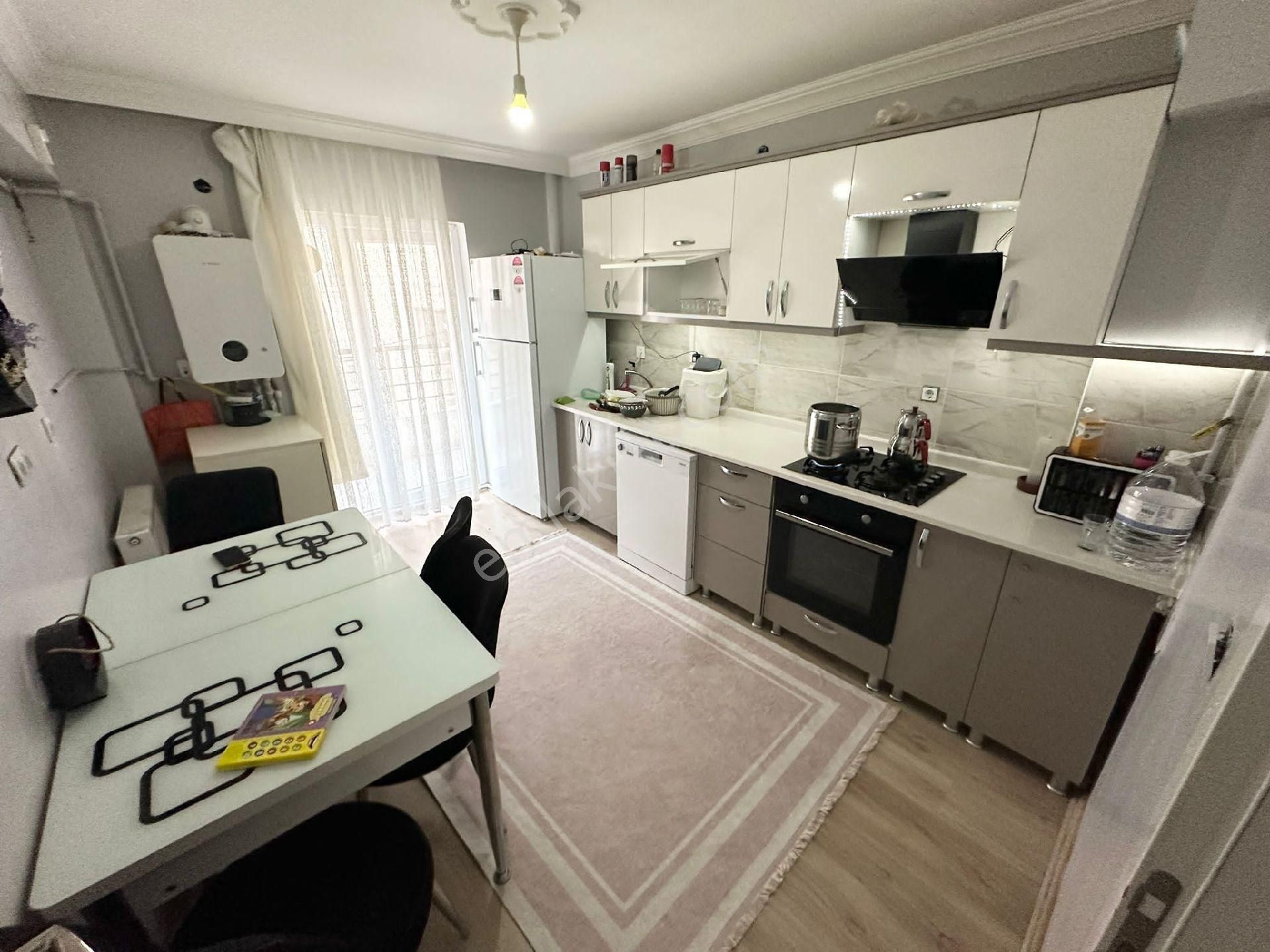 Karapürçek Statyum Yakınında Asansörlü 1.kat 3+1 Ankastre Kombi Petek A.daire Var - Görsel 2