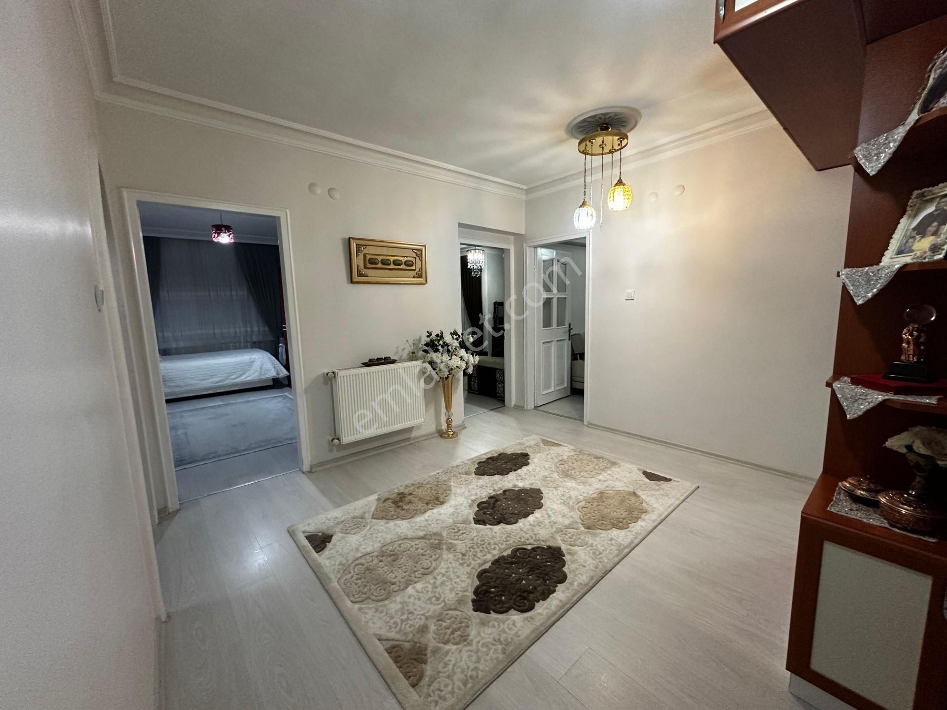 Osmangazi Ana Cadde Üzerinde Manzaralı Ara Kat Çok Geniş Kiralık Daire 3+1 - Görsel 32