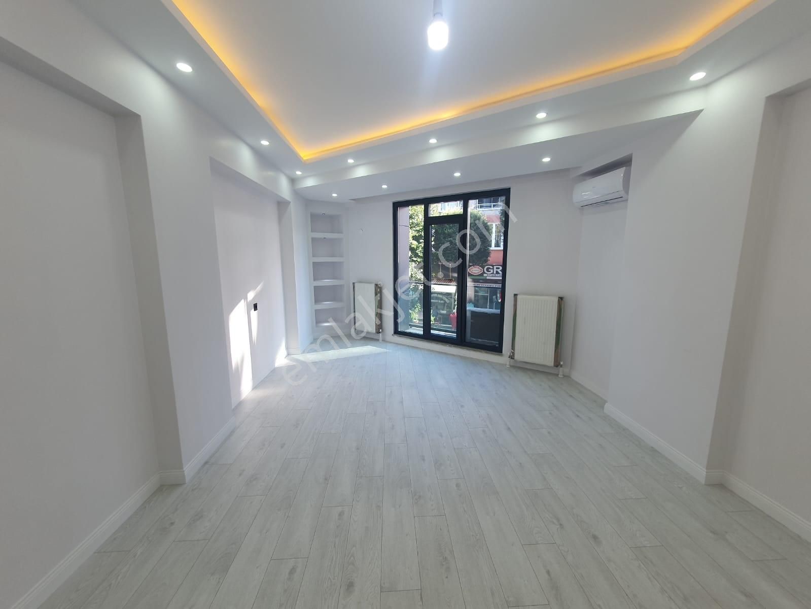 Armax'tan Şemsipaşa Mah Satılık 2+1 Asansörlü İskanlı Daire