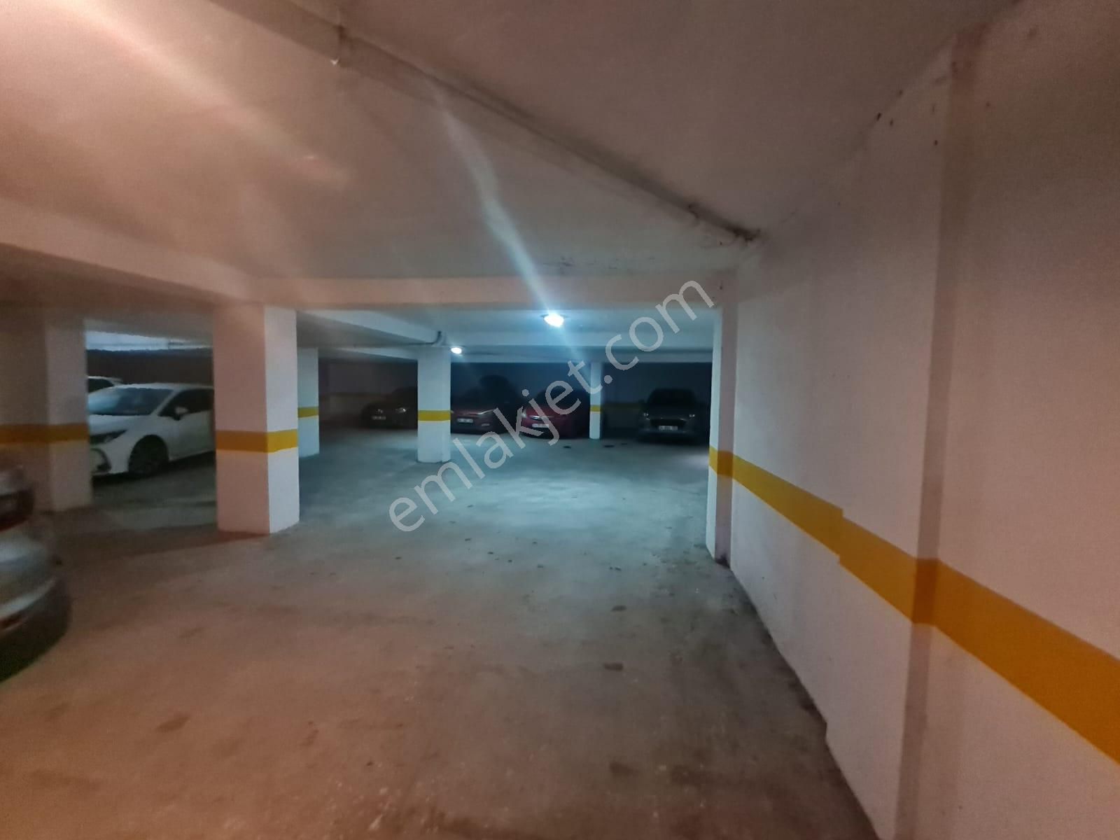 B.evler Merkez'de 3 Yıllık Binada 2+1 Kapalı Otoparklı Daire - Görsel 24