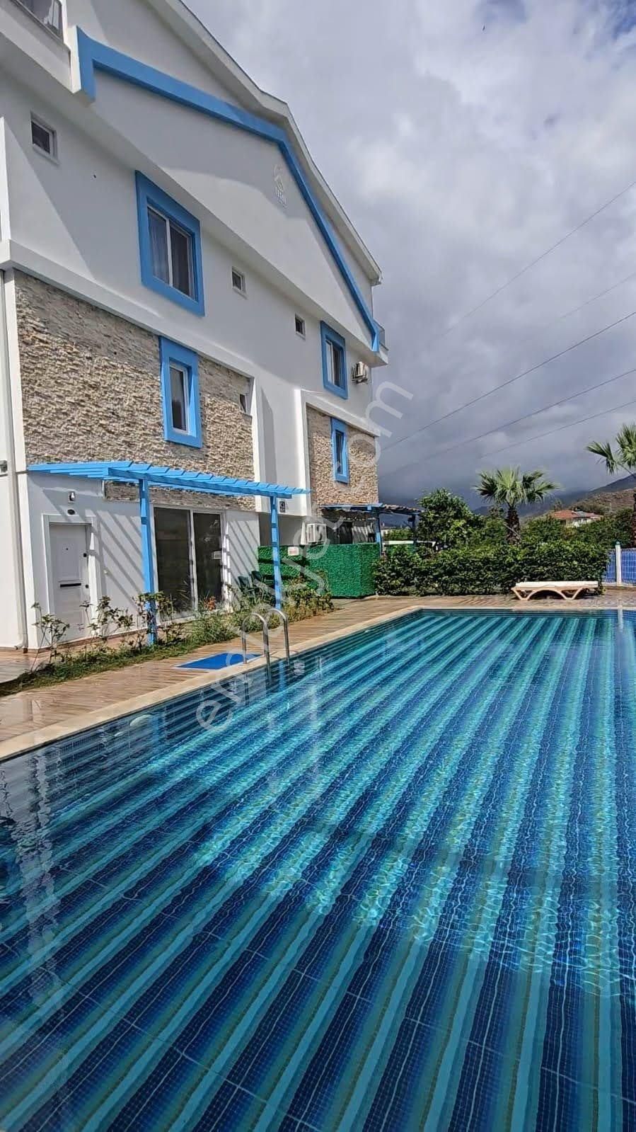 Göceke Komşu, Huzurlu Bahçeli Dubleks Kaçırılmayacak Fırsat!