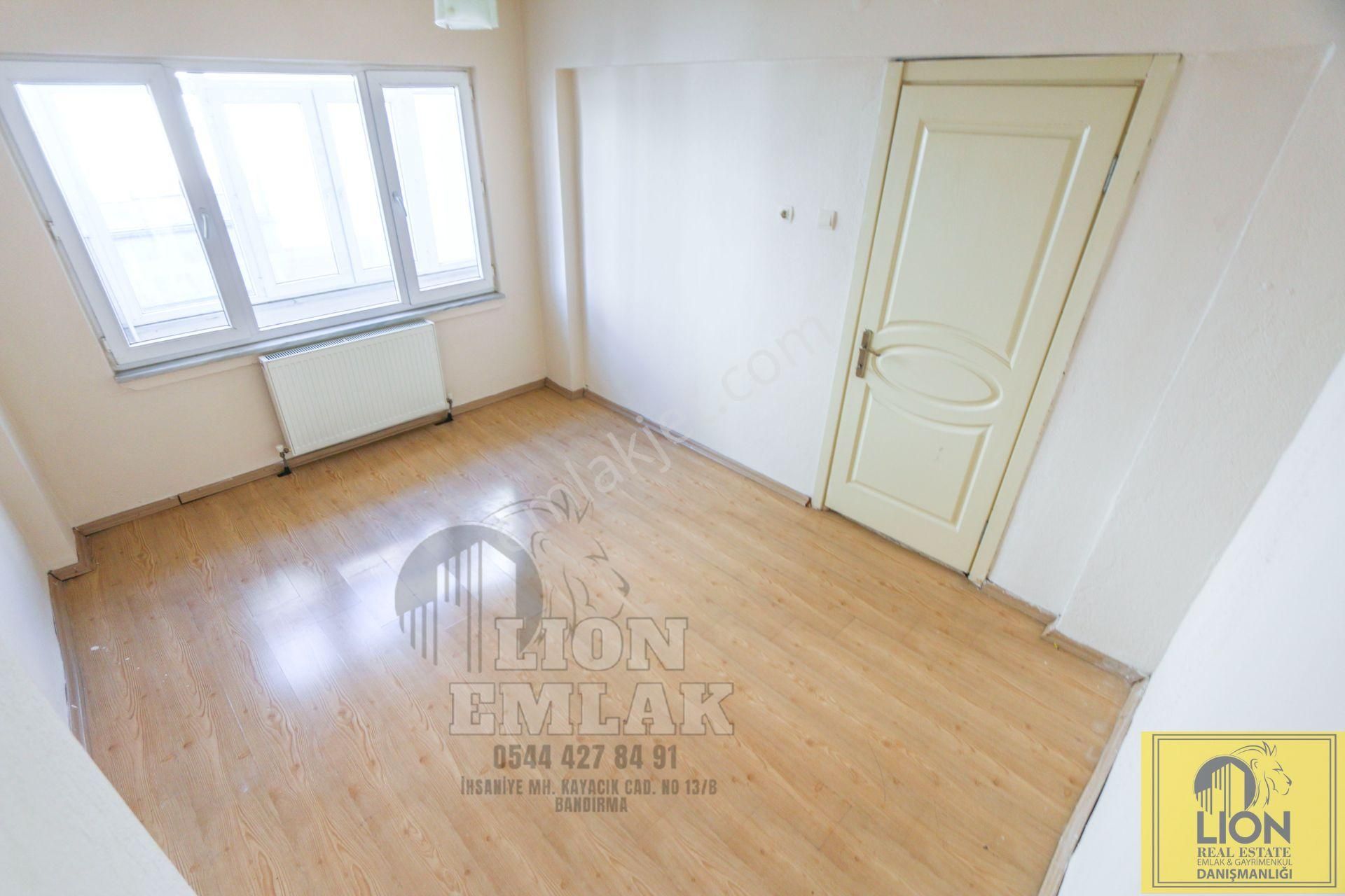 Bandırma Çarşı İçinde Masrafsız Balkonlu Kiralık 2+1 Geniş Daire - Görsel 29