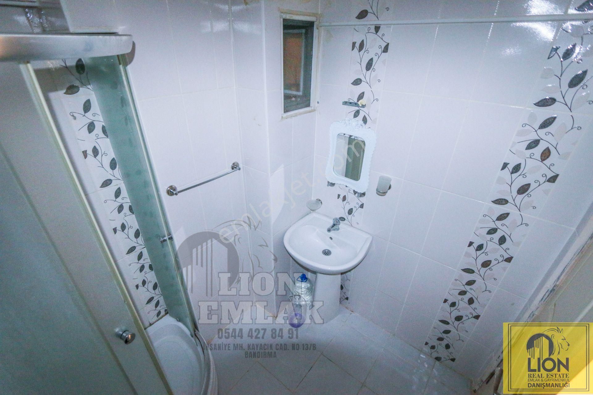 Bandırma Çarşı İçinde Masrafsız Balkonlu Kiralık 2+1 Geniş Daire - Görsel 32