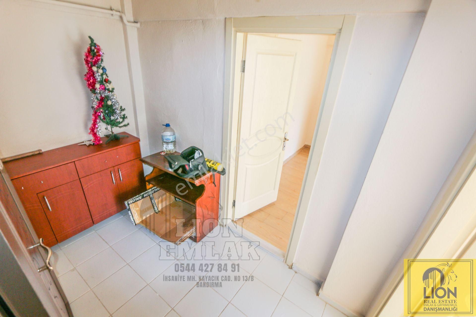 Bandırma Çarşı İçinde Masrafsız Balkonlu Kiralık 2+1 Geniş Daire - Görsel 23