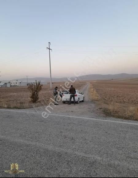 Hatunsaray Da Asvalt Yola Cepeli Halı Gibi Arazi - Görsel 3