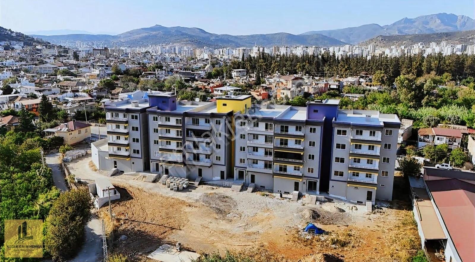 Kozan Gayrimenkulden Süper Konumda Az Katlı Binada Lüx 2+1 - Görsel 14