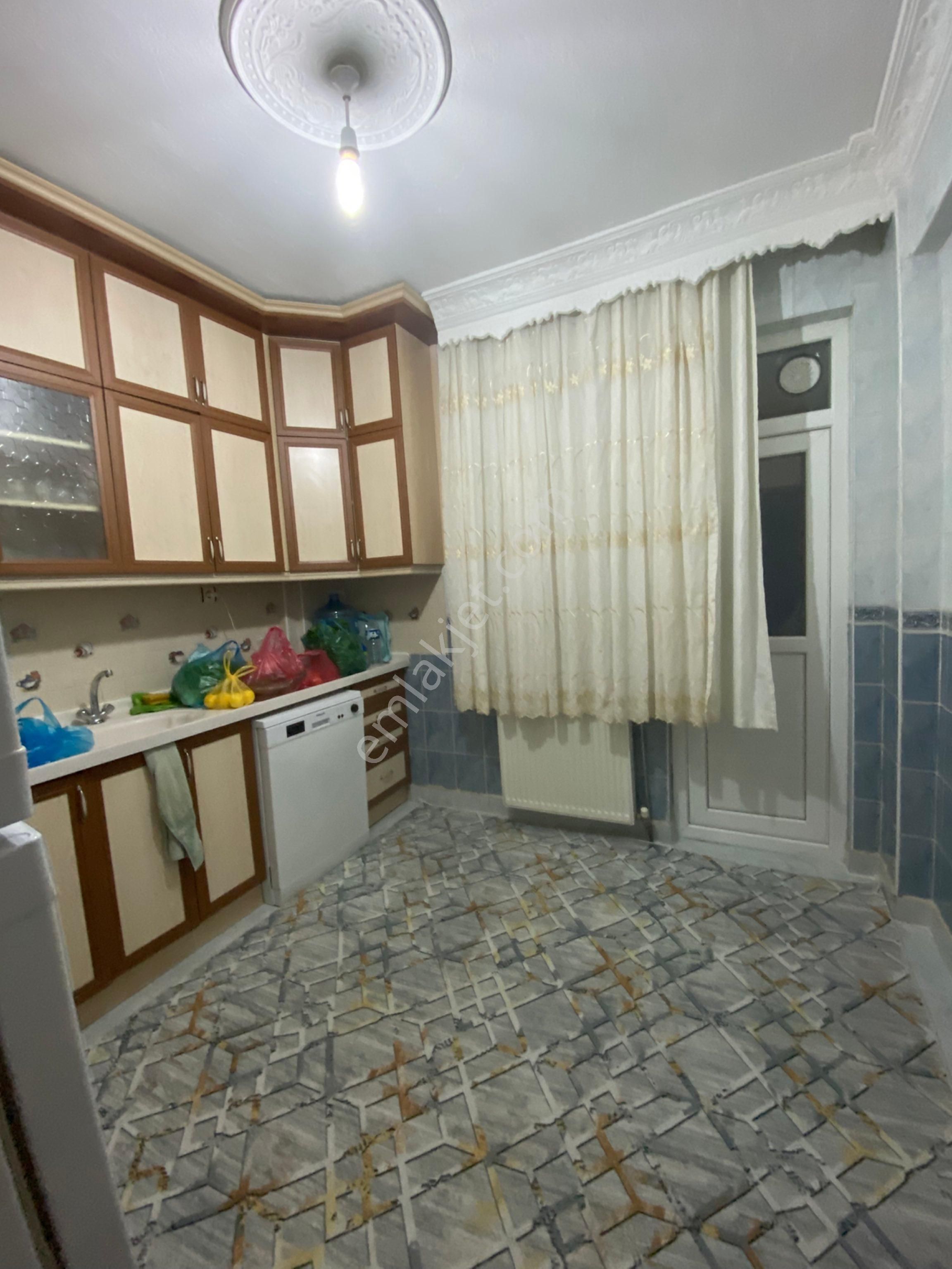 Beyşehir Hacıakif Mahallesinde Arakat Satılık Daire