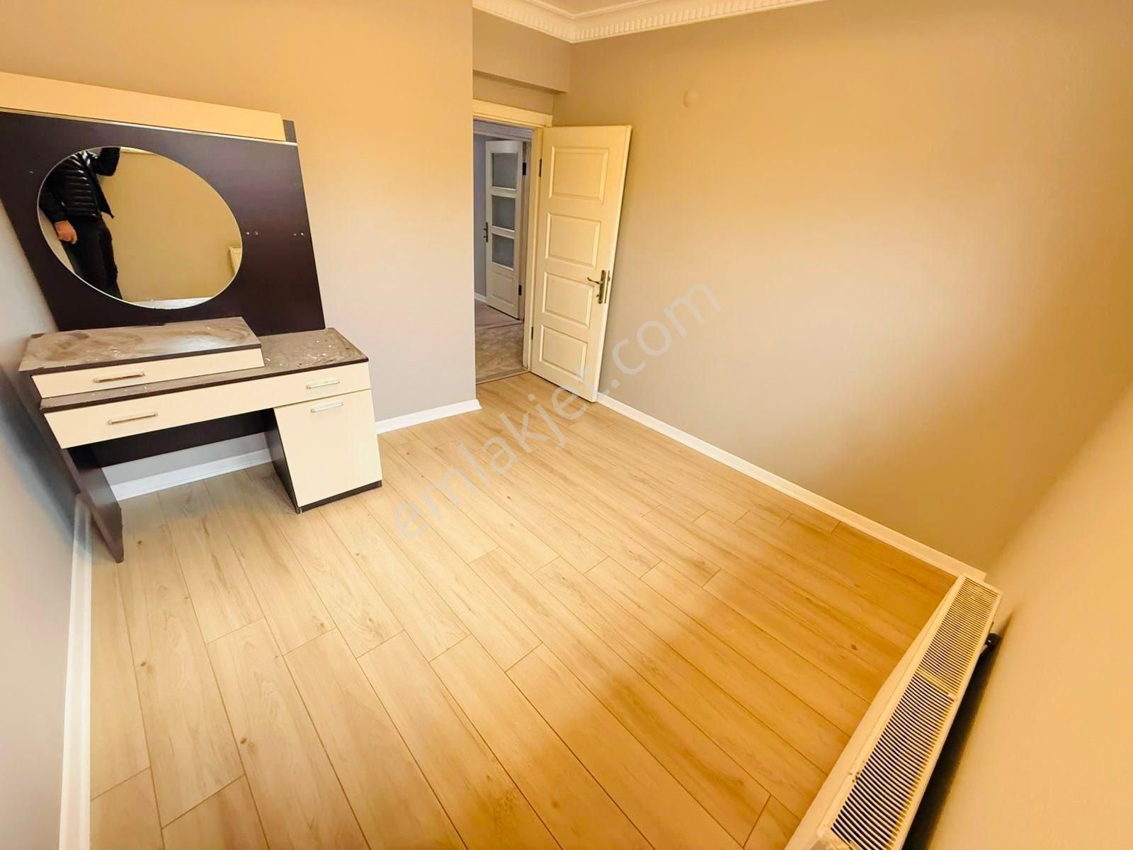 Özgür İnşaat’tan İsmetpaşa Mah’de 2+1 95m2 Bahçe Katı Daire - Görsel 8