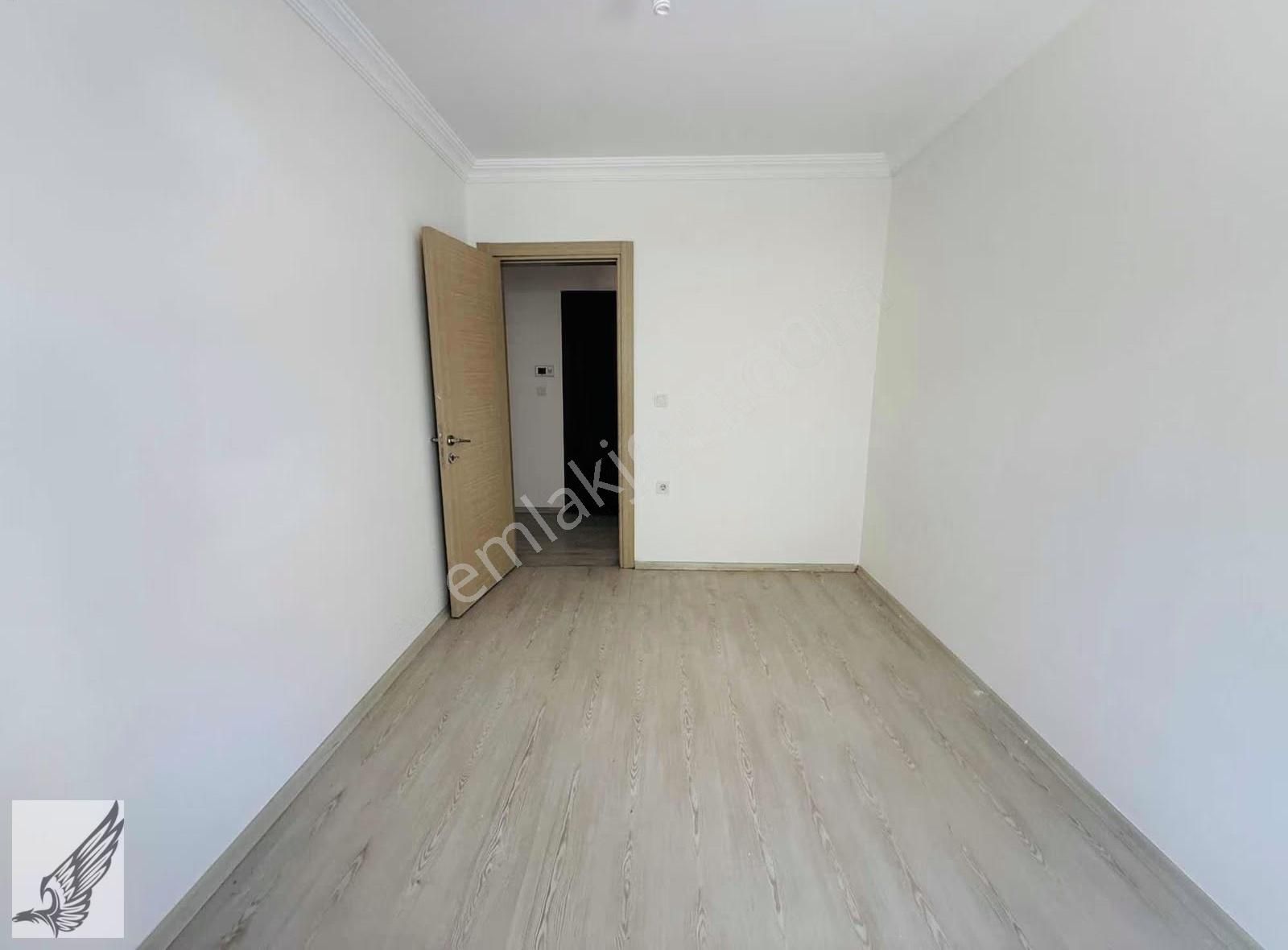 İzmir Asfaltına Yakın Köşe Konumda Ebeveyn Banyolu 3+1 Daire - Görsel 3