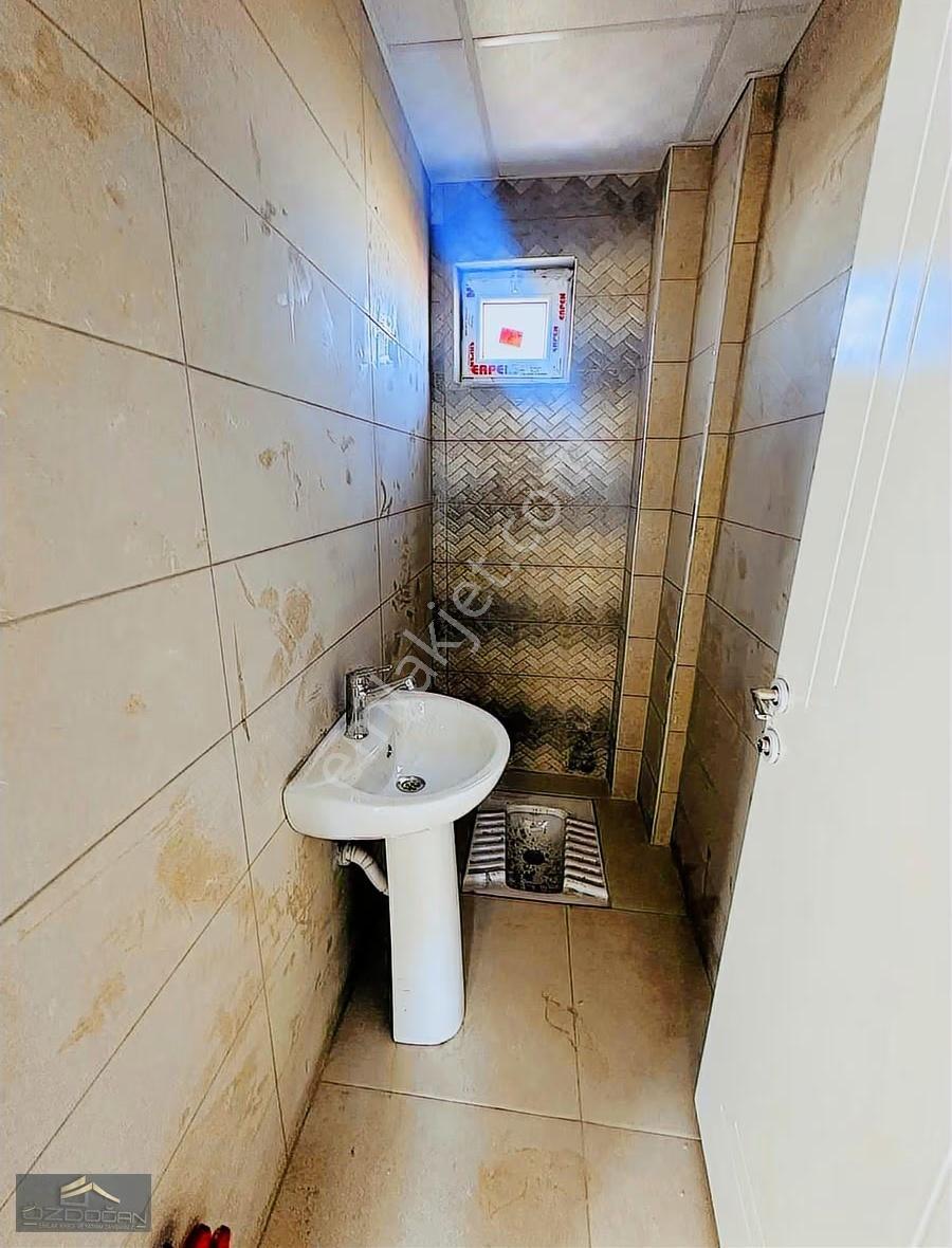 Özdoğan Emlaktan Ayanoğlun Da 2+1 110m2 Katta Sıfır Asansörlü - Görsel 2
