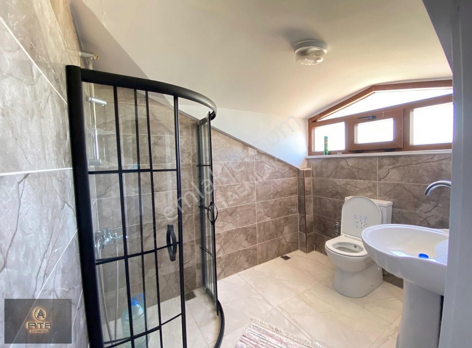 Ata Gayrimenkul'den Tam Müstakil 6+1 Eşyalı Oturuma Hazır Villa - Görsel 3