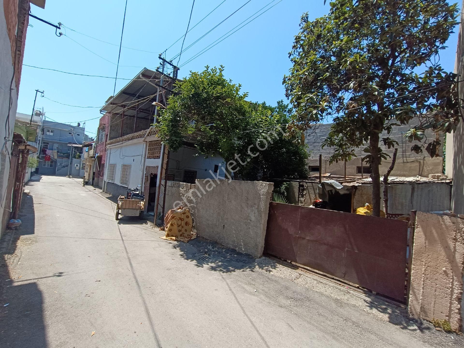 Sakarya Mah.e-5 Esas 01 're Yürüme Mesafesinde 189 M²bahçeli Oto Parklı Satılık Müstakil Ev - Görsel 15