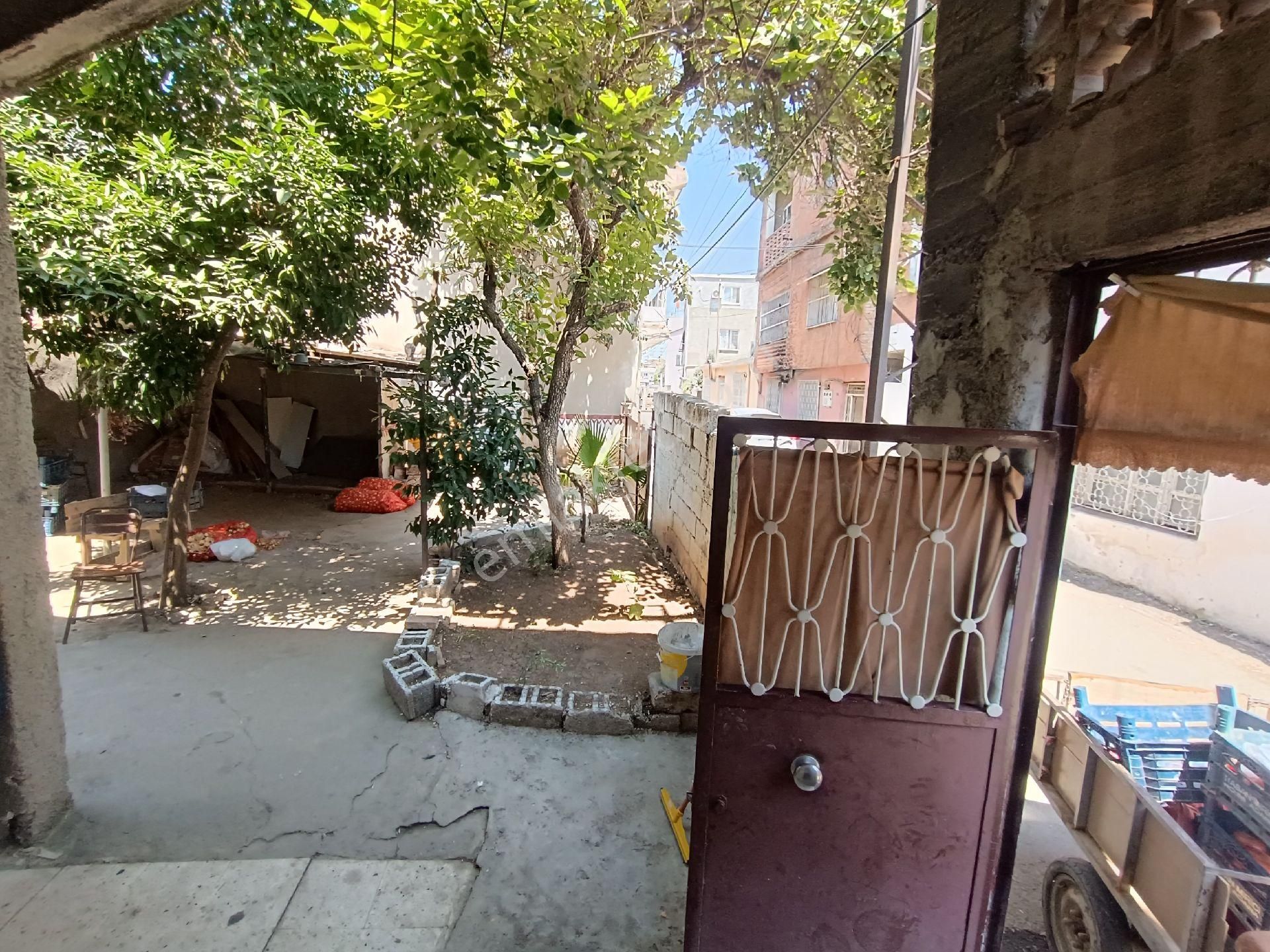 Sakarya Mah.e-5 Esas 01 're Yürüme Mesafesinde 189 M²bahçeli Oto Parklı Satılık Müstakil Ev - Görsel 16