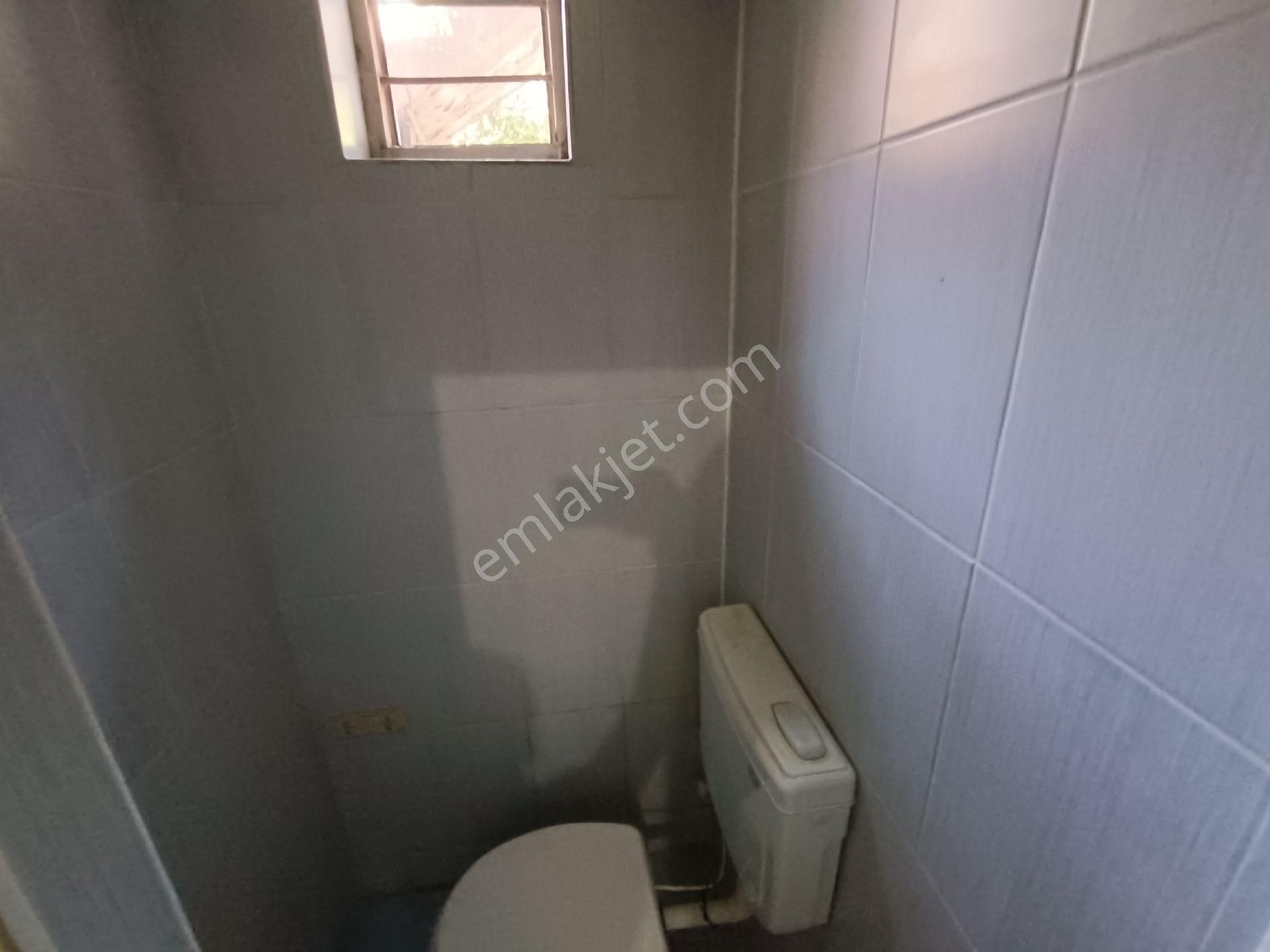 Sakarya Mah.e-5 Esas 01 're Yürüme Mesafesinde 189 M²bahçeli Oto Parklı Satılık Müstakil Ev - Görsel 7