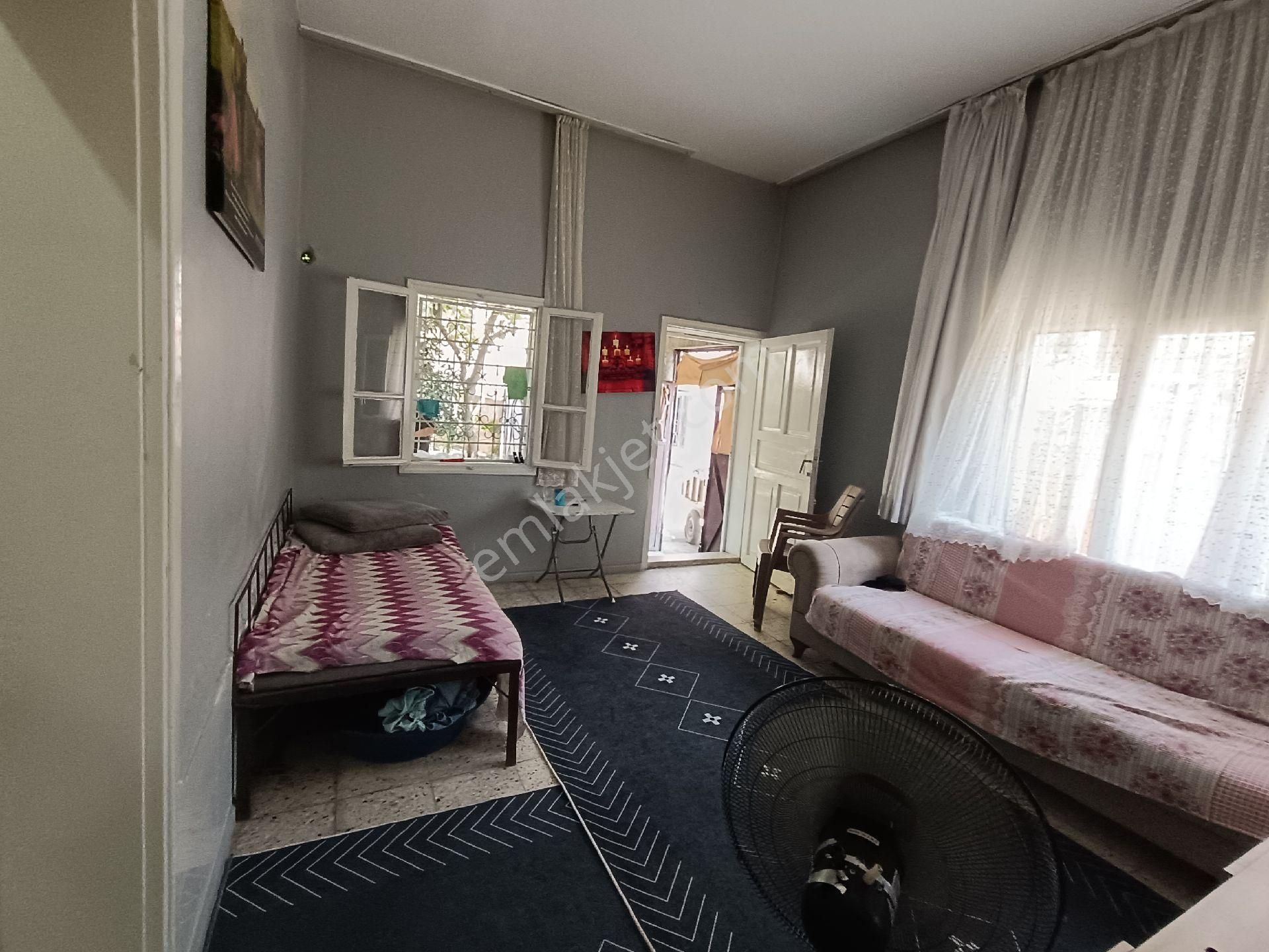 Sakarya Mah.e-5 Esas 01 're Yürüme Mesafesinde 189 M²bahçeli Oto Parklı Satılık Müstakil Ev - Görsel 5