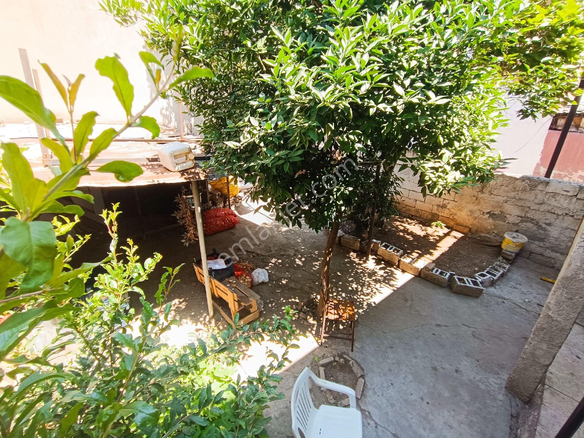 Sakarya Mah.e-5 Esas 01 're Yürüme Mesafesinde 189 M²bahçeli Oto Parklı Satılık Müstakil Ev - Görsel 2