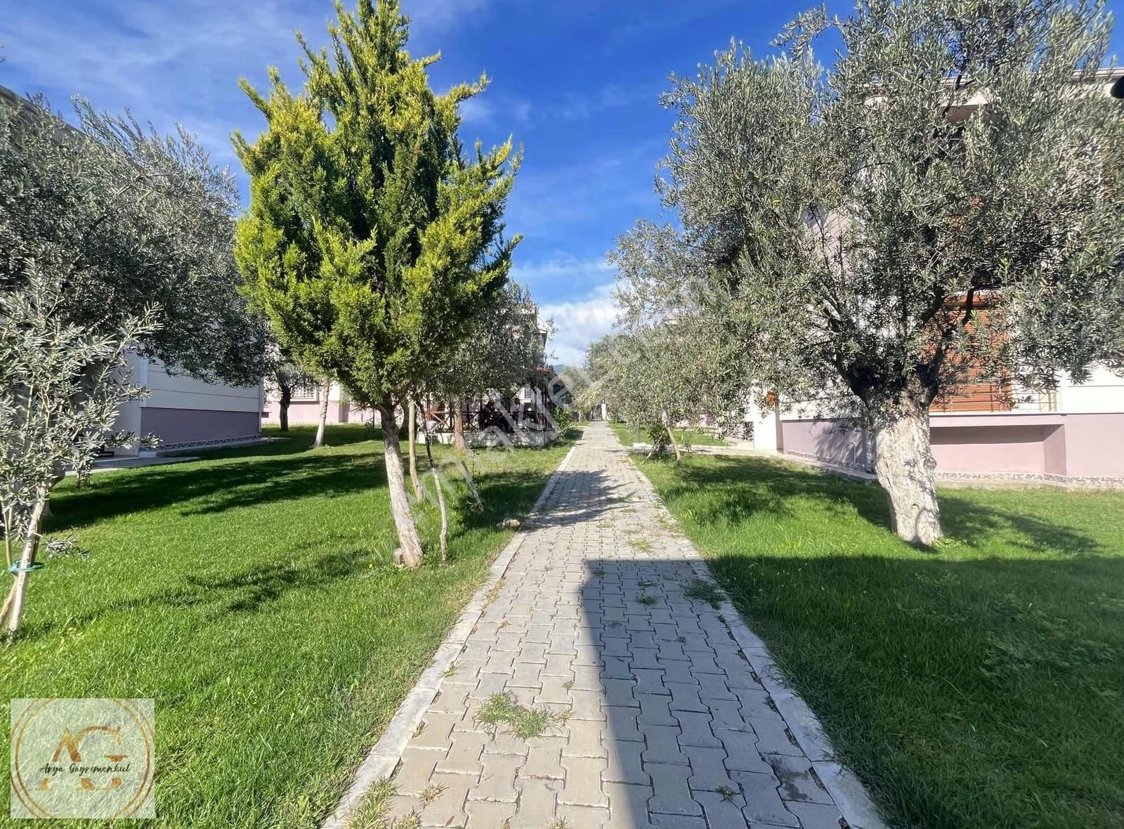 Arya'dan Güre'de Deniz Tarafında 2+1 Bahçe Katı Satılık Daire - Görsel 12