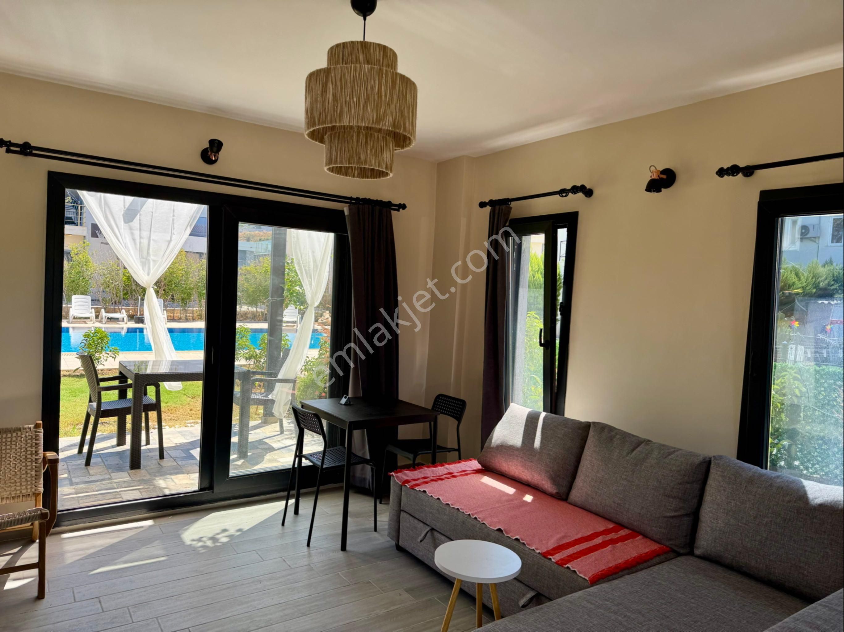 Bodrum Güvercinlik 3km Mesafede Bahçeli Villa Tip Dublex 2+1 - Görsel 6