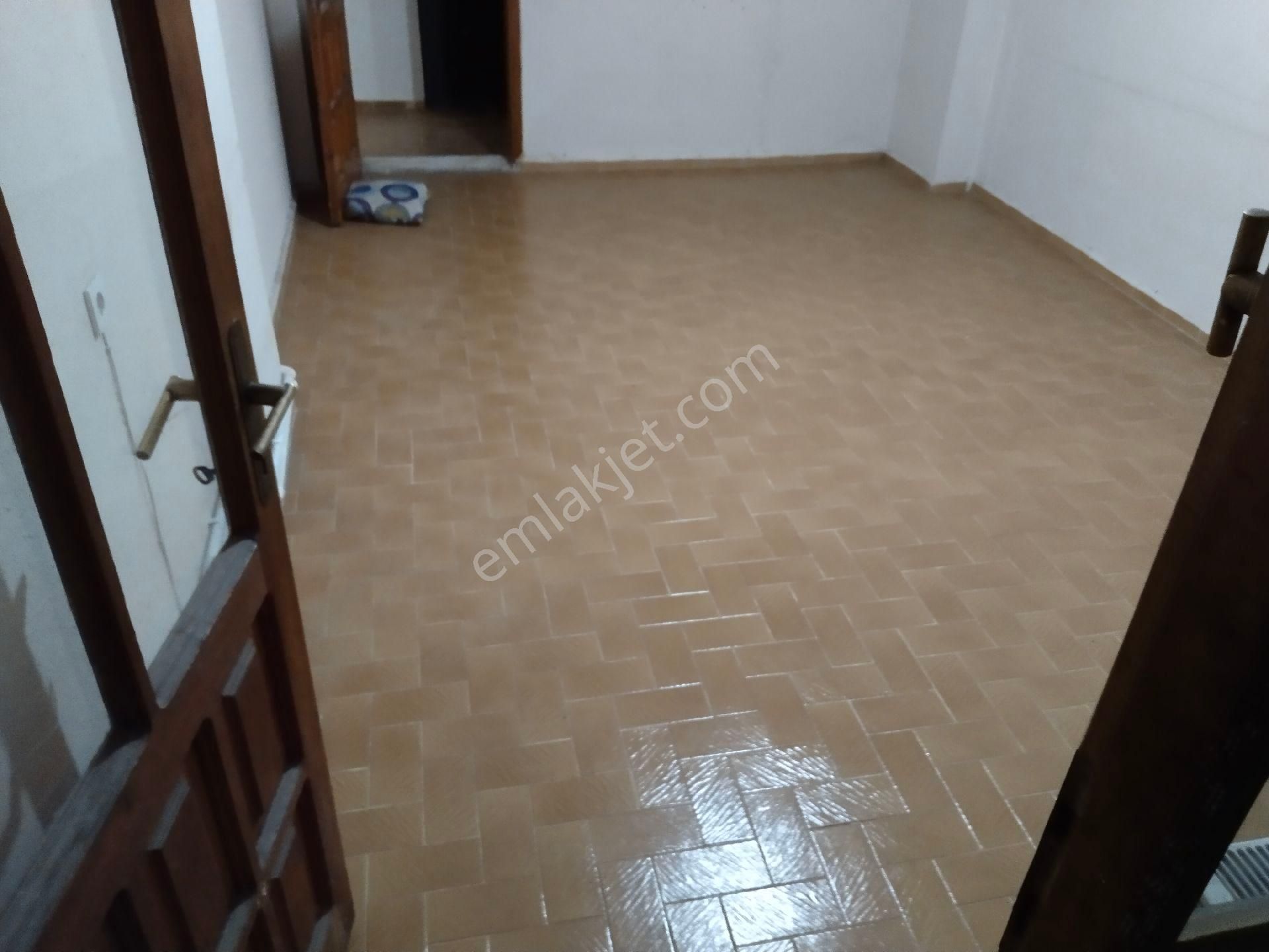 Bergama Fatih Mah Doğalgazlı 2+1 Geniş Kiralık Daire - Görsel 3
