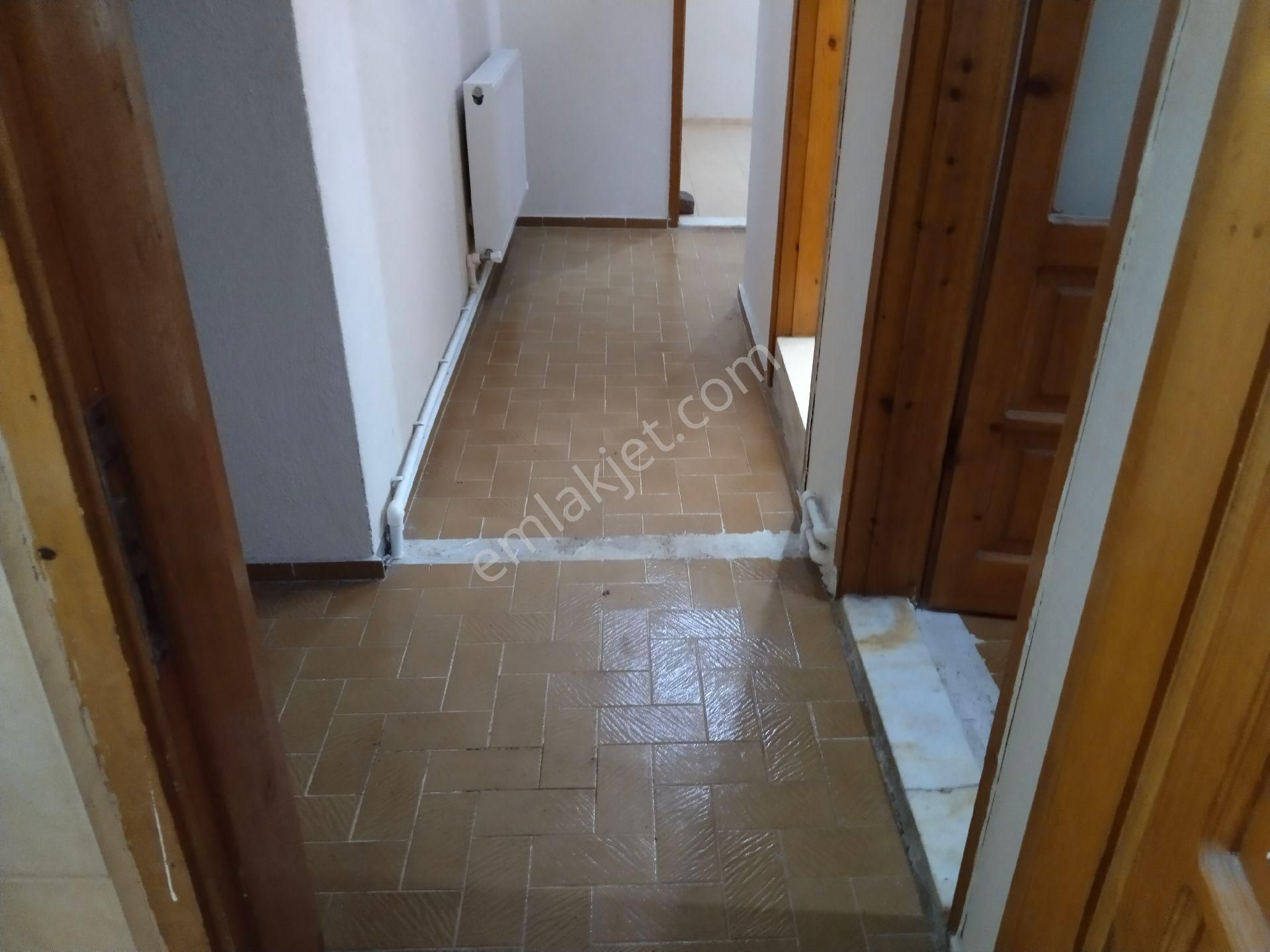 Bergama Fatih Mah Doğalgazlı 2+1 Geniş Kiralık Daire - Görsel 7