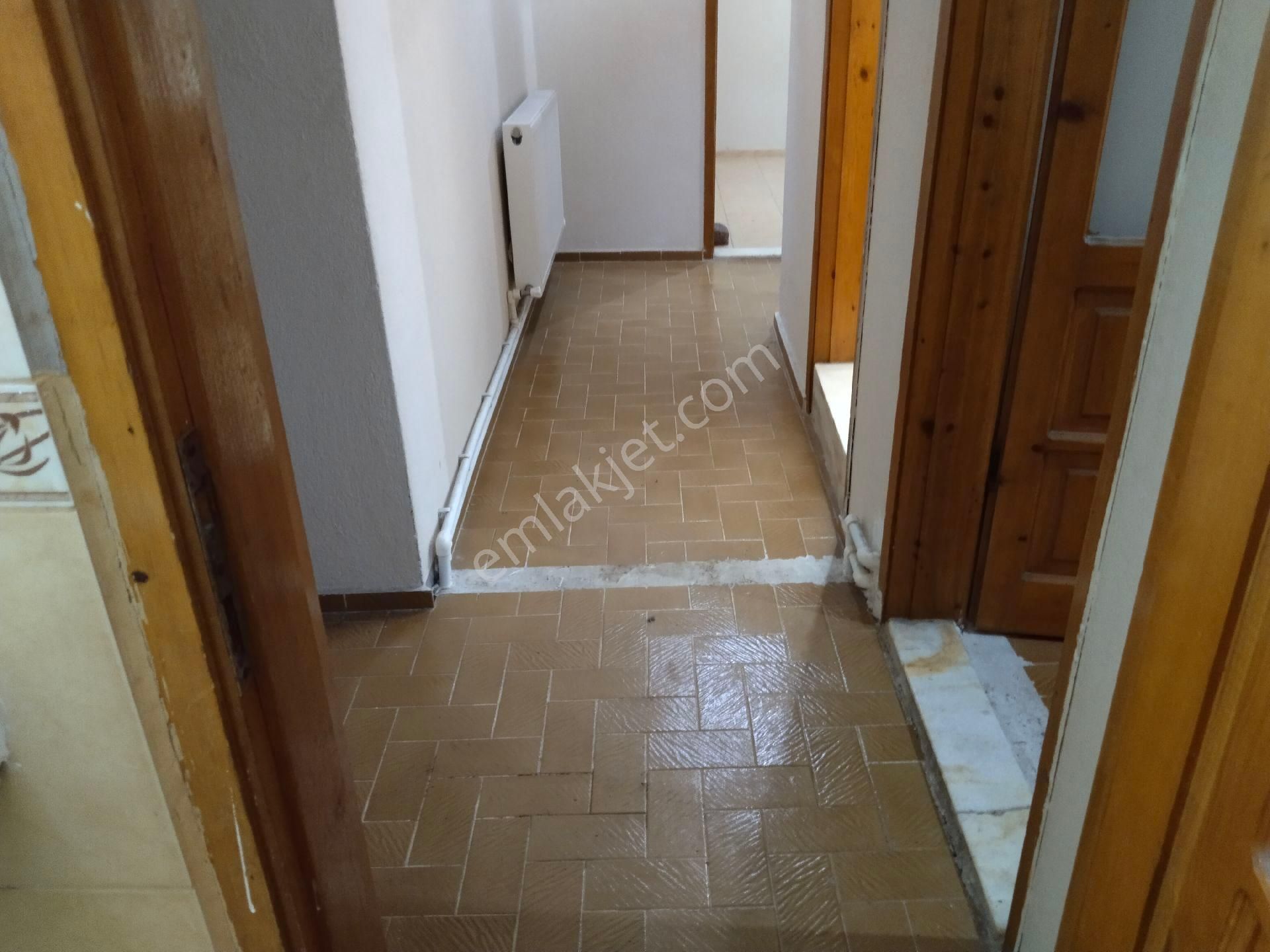 Bergama Fatih Mah Doğalgazlı 2+1 Geniş Kiralık Daire - Görsel 23