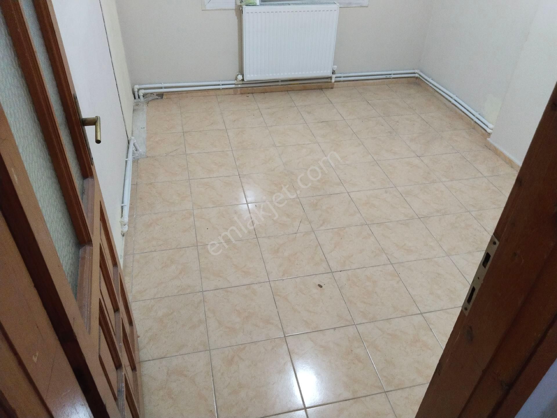 Bergama Fatih Mah Doğalgazlı 2+1 Geniş Kiralık Daire - Görsel 24
