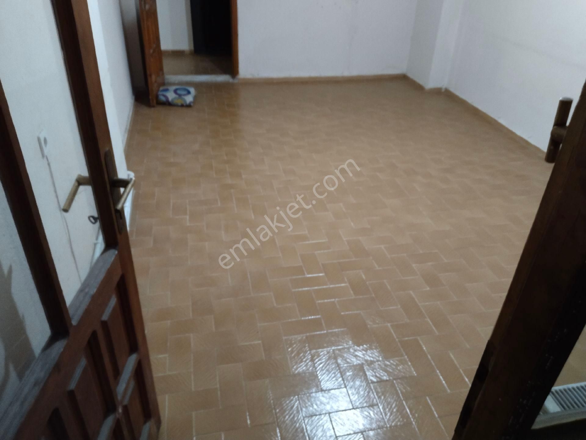 Bergama Fatih Mah Doğalgazlı 2+1 Geniş Kiralık Daire - Görsel 4