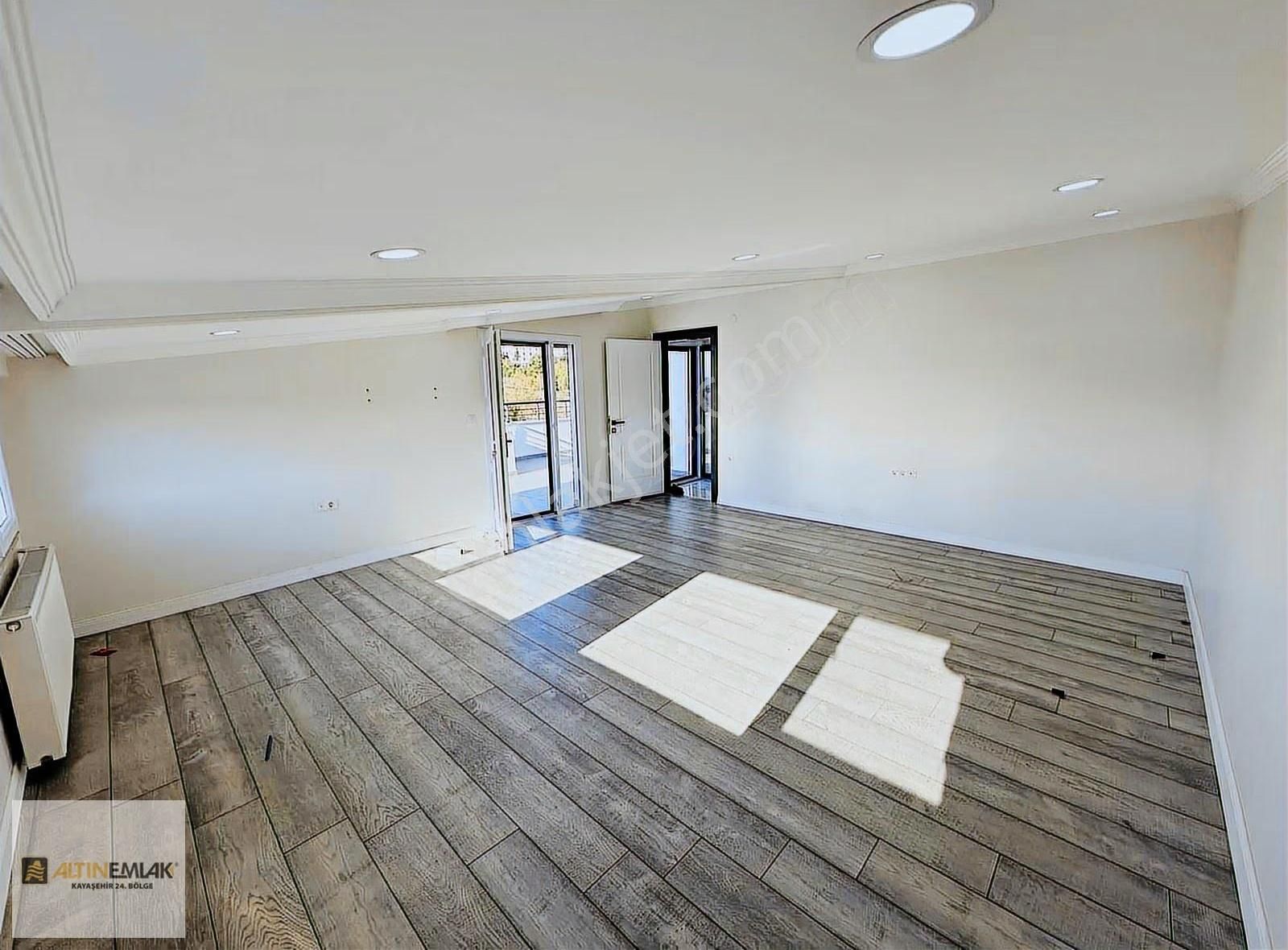 Beylikdüzü Kavaklı Deniz Manzaralı Lüx Triplex Villa 6+2 - Görsel 24