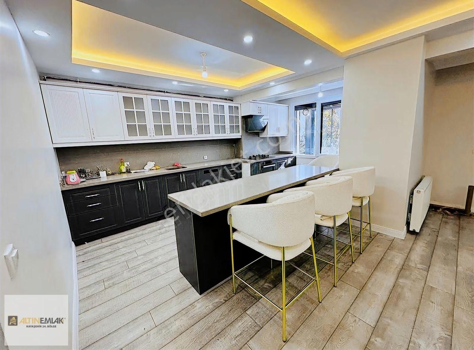 Beylikdüzü Kavaklı Deniz Manzaralı Lüx Triplex Villa 6+2 - Görsel 16