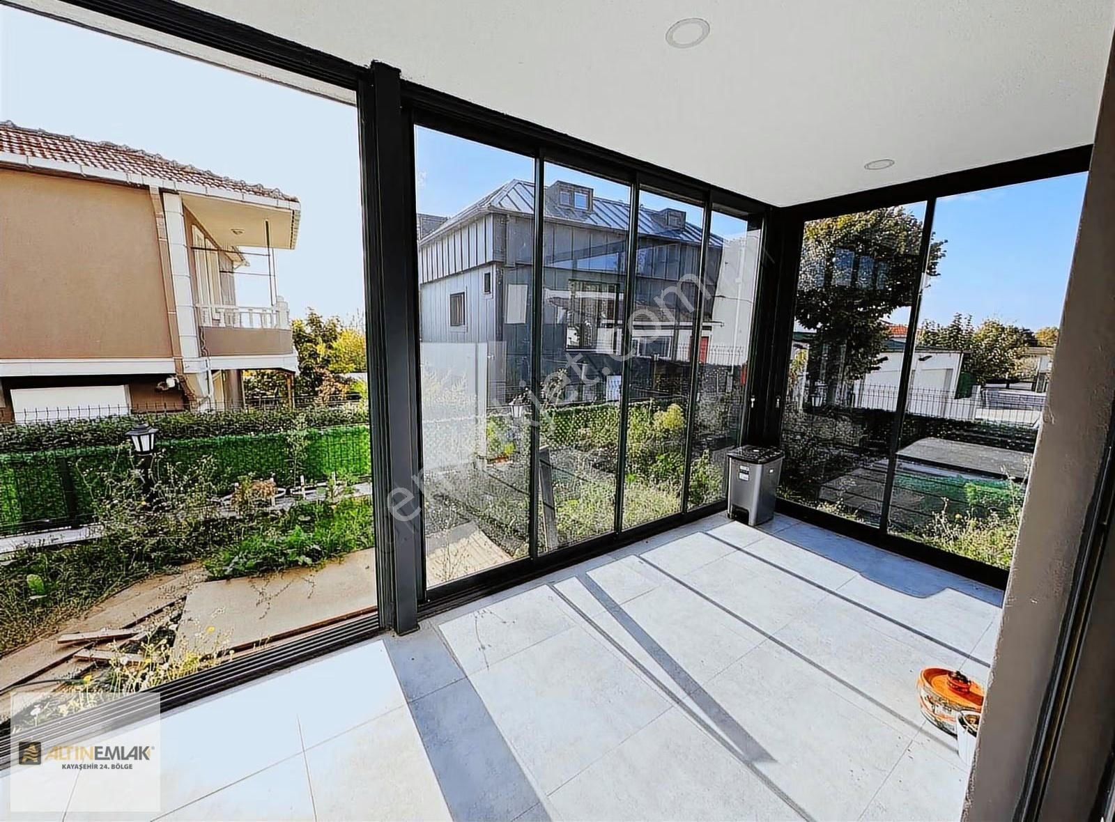 Beylikdüzü Kavaklı Deniz Manzaralı Lüx Triplex Villa 6+2 - Görsel 22