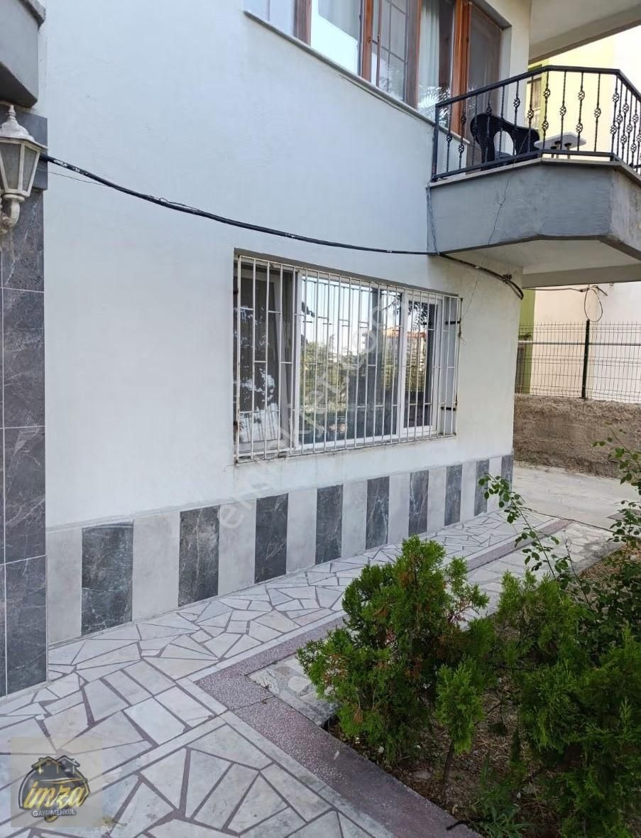 Afyon İmza Emlaktan Zafer Mh 130m2