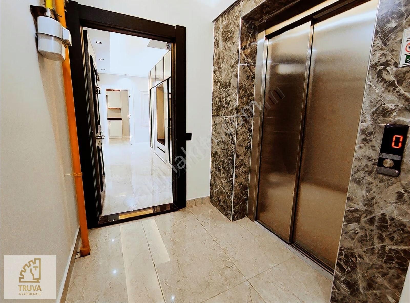 Truva//uğur 'dan Ömürevleri Cağaloğluna 100 M.de Lüx 3+1 - Görsel 19