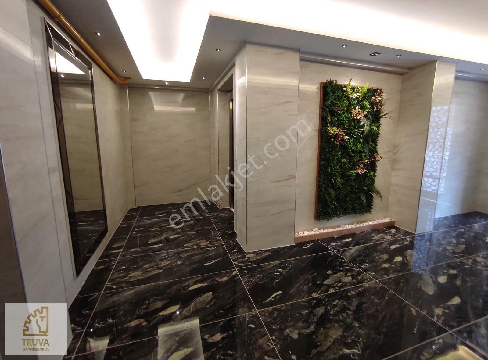 Truva//uğur 'dan Ömürevleri Cağaloğluna 100 M.de Lüx 3+1 - Görsel 14