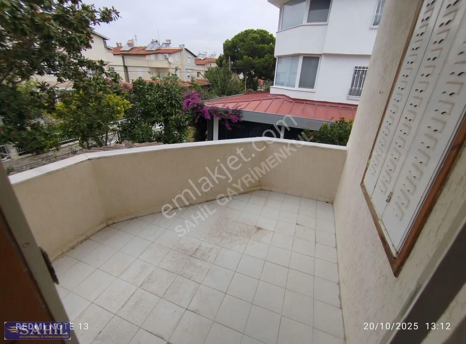 Davutlarda 3+1 Geniş Bahçeli Tripleks Site İçinde Denize 500m - Görsel 18