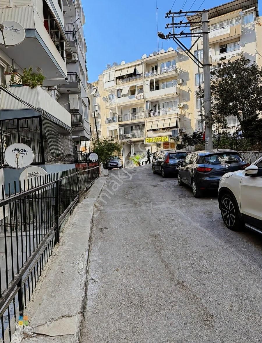 İzmir Konak Karataş Mahallesinde 3+1 Deniz Manzaralı Satılık Ev - Görsel 6